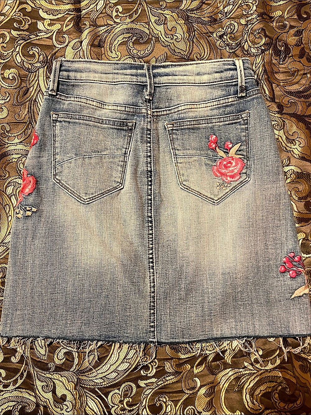 Driftwood Classic Fit Floral Denim Mini Skirt Waist 24 NWT - Picture 2 of 5